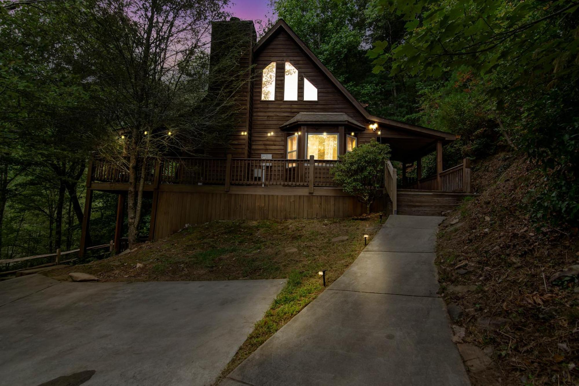 Amazing Creek View Cabin W/ Hot Tub, Firepit & Pool Table Ellijay Extérieur photo
