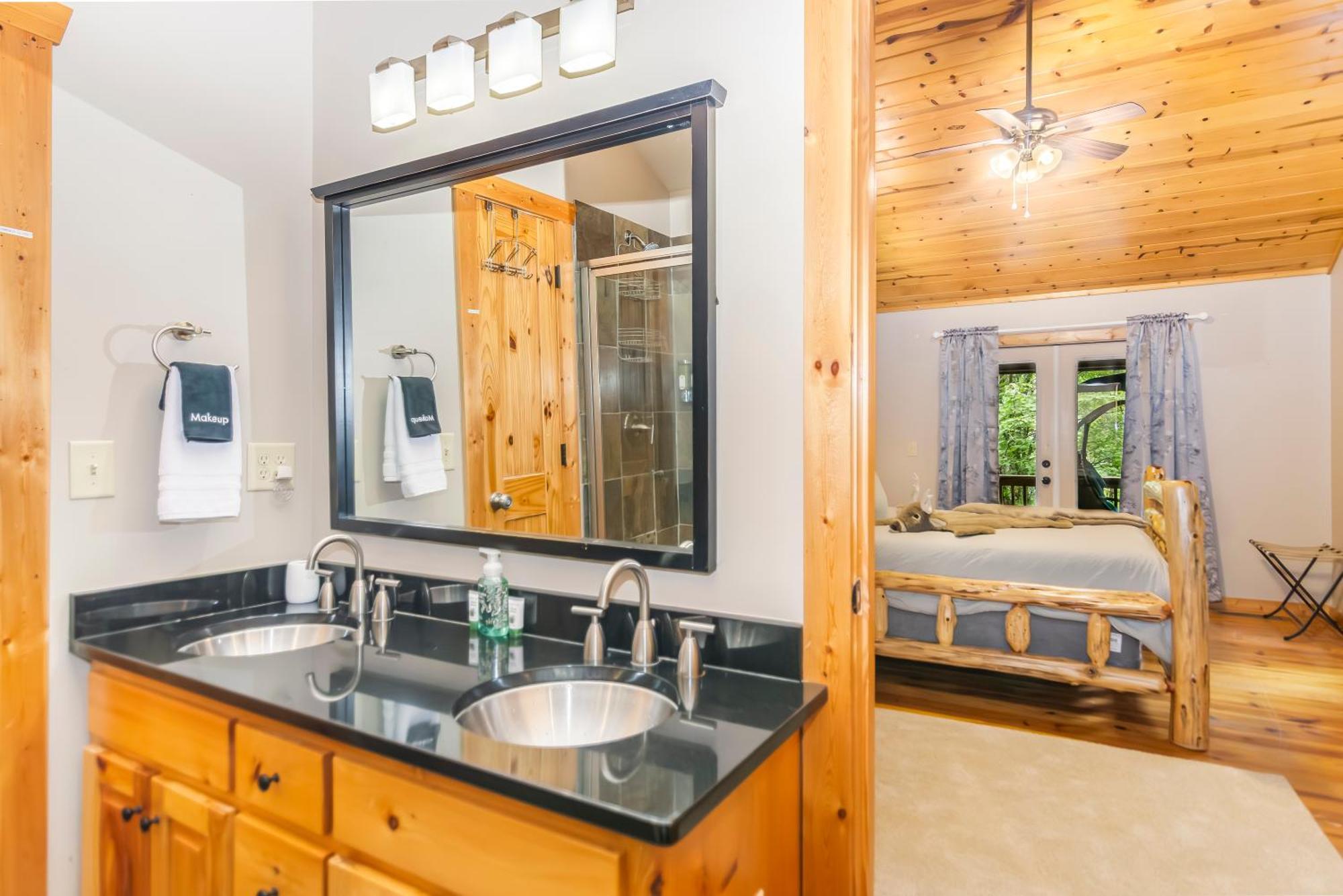 Amazing Creek View Cabin W/ Hot Tub, Firepit & Pool Table Ellijay Extérieur photo