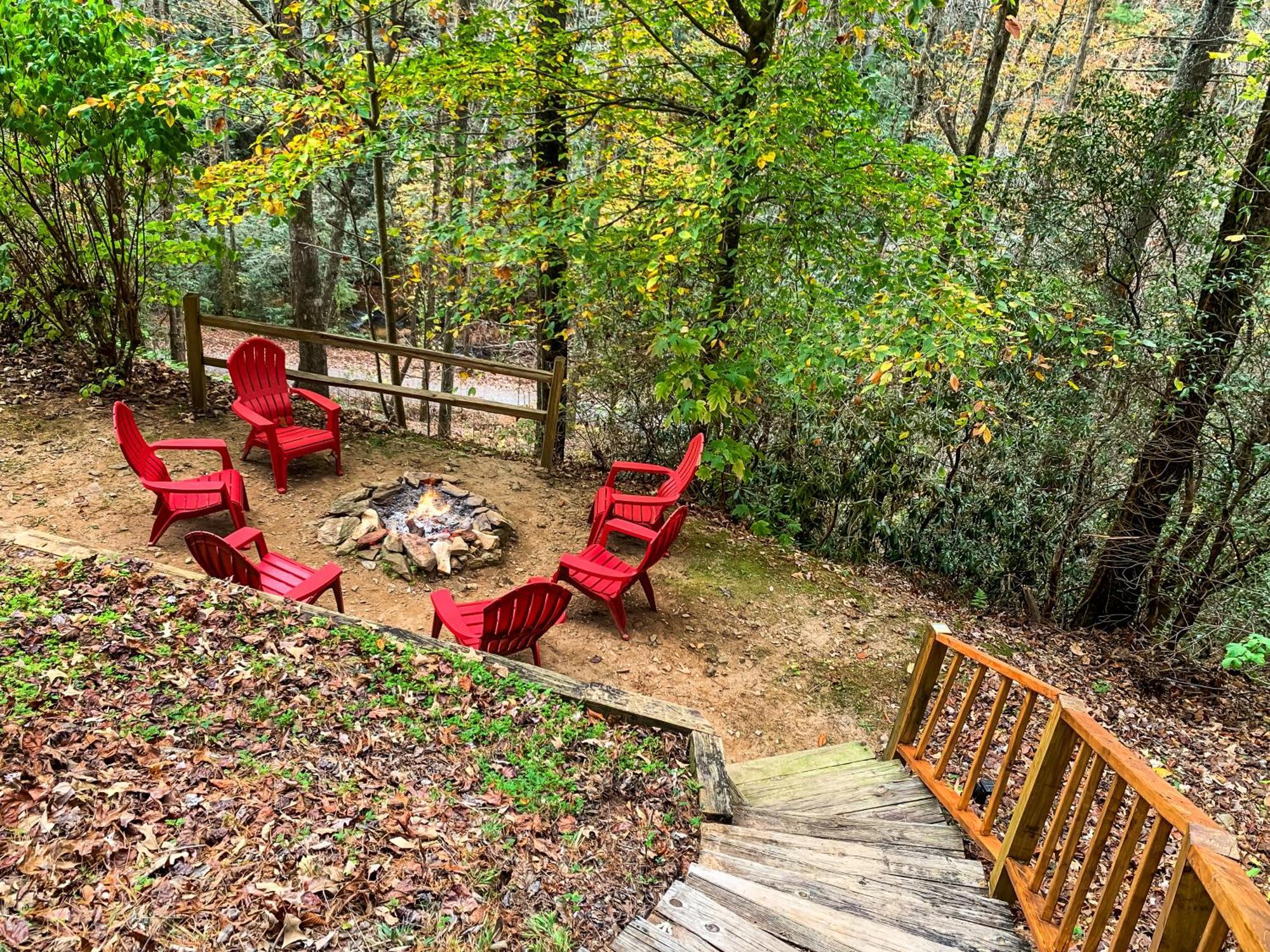 Amazing Creek View Cabin W/ Hot Tub, Firepit & Pool Table Ellijay Extérieur photo